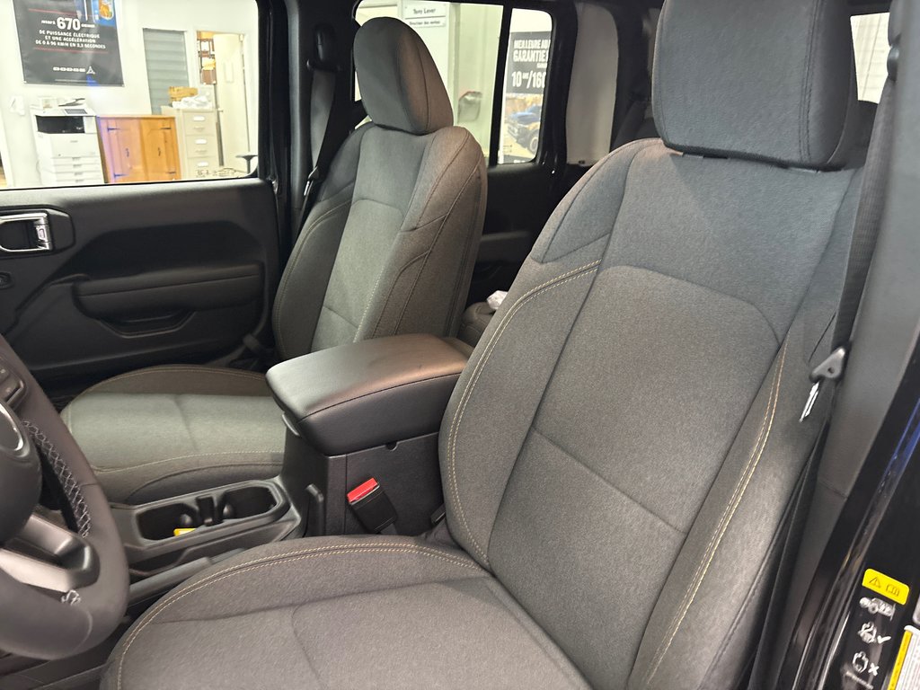 2026 Jeep Gladiator WILLYS in Paspébiac, Quebec - 20 - w1024h768px