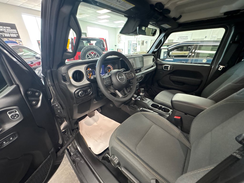 2026 Jeep Gladiator Willys in Paspébiac, Quebec - 16 - w1024h768px