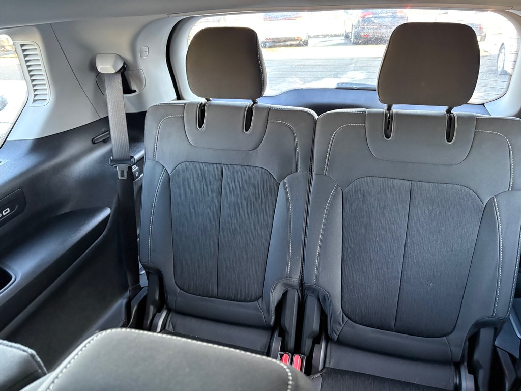 2022 Jeep Grand Cherokee L Laredo in Paspébiac, Quebec - 10 - w1024h768px