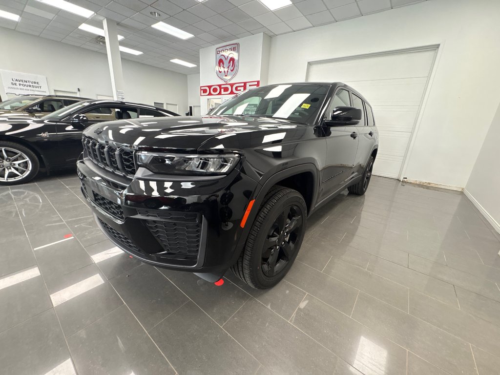 2026 Jeep Grand Cherokee L ALTITUDE in Paspébiac, Quebec - 1 - w1024h768px