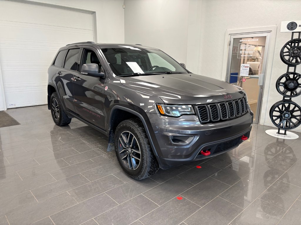 2017 Jeep Grand Cherokee Trailhawk in Paspébiac, Quebec - 3 - w1024h768px