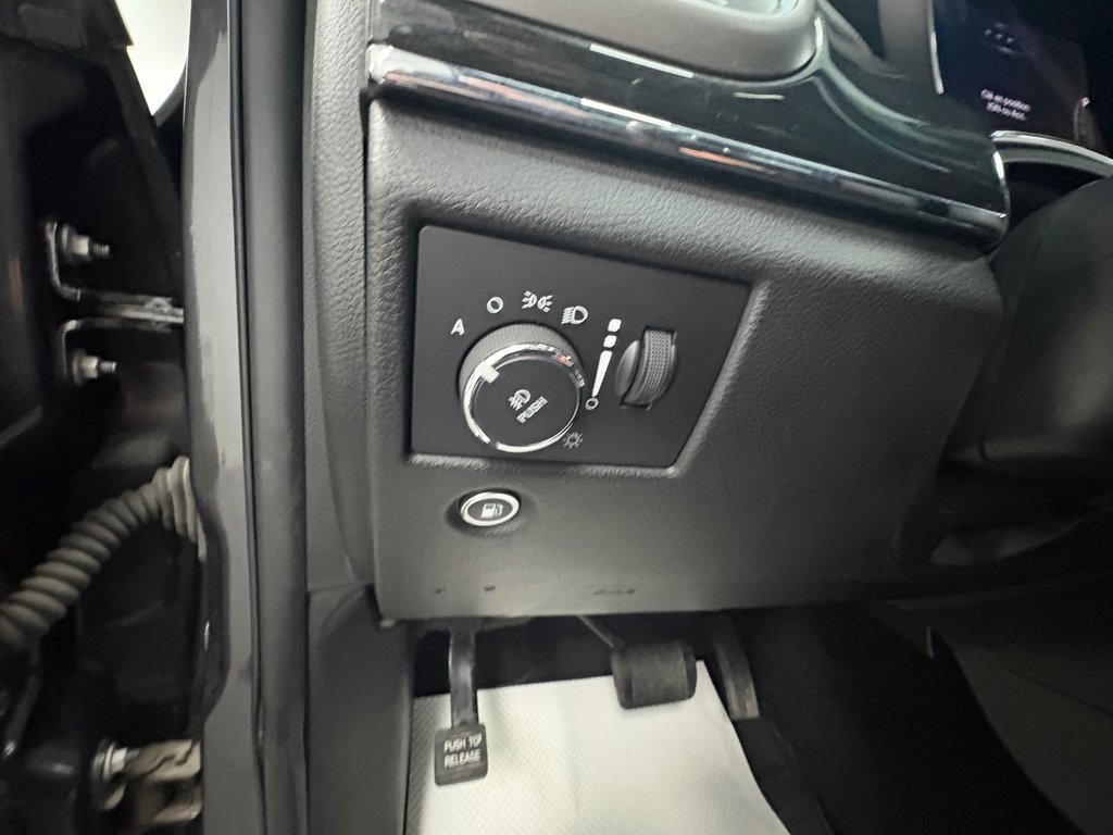 2017 Jeep Grand Cherokee Trailhawk in Paspébiac, Quebec - 21 - w1024h768px