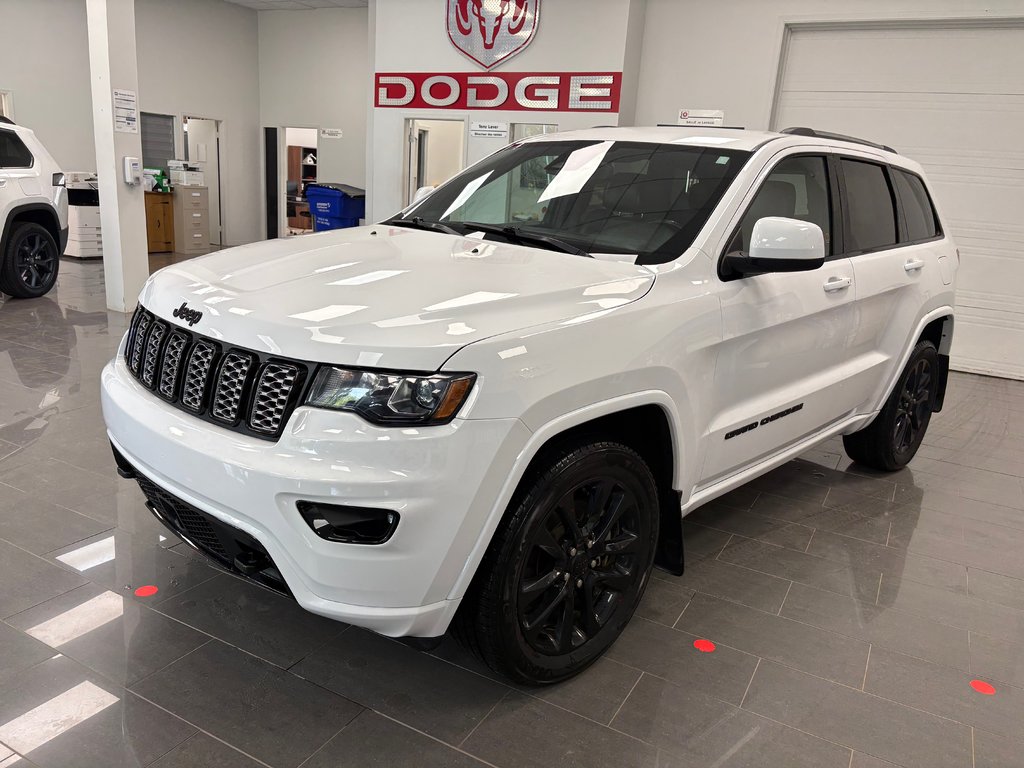 2021 Jeep Grand Cherokee Altitude in Paspébiac, Quebec - 1 - w1024h768px