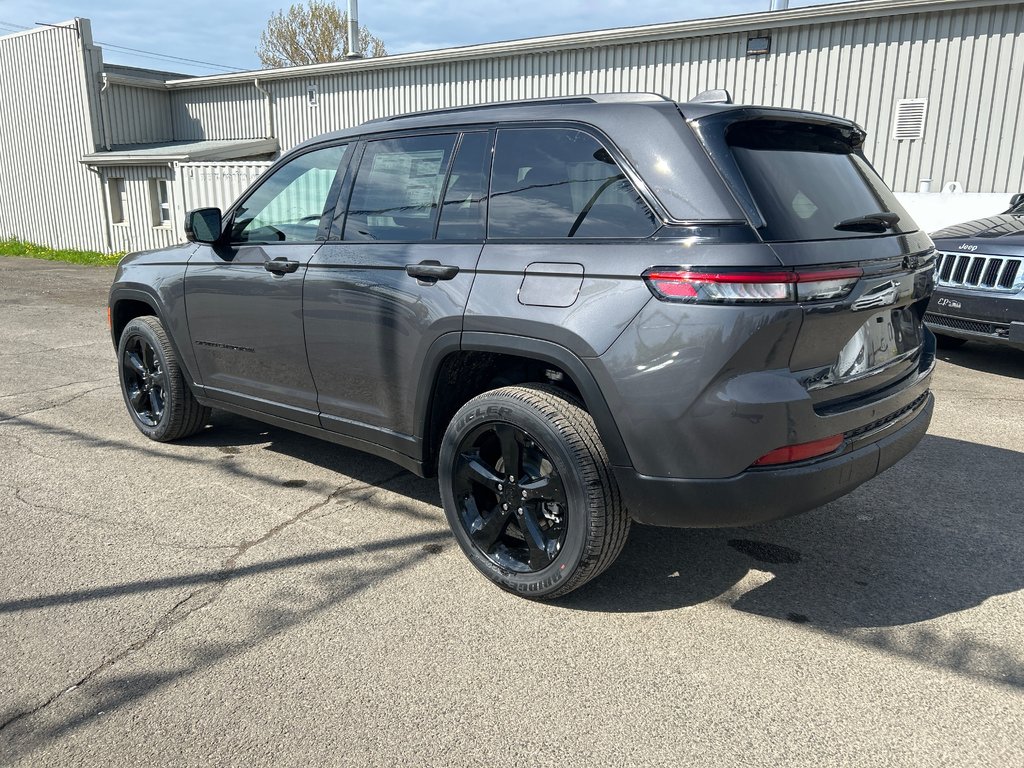 Jeep Grand Cherokee LAREDO ALTITUDE 2025 à Paspébiac, Québec - 7 - w1024h768px