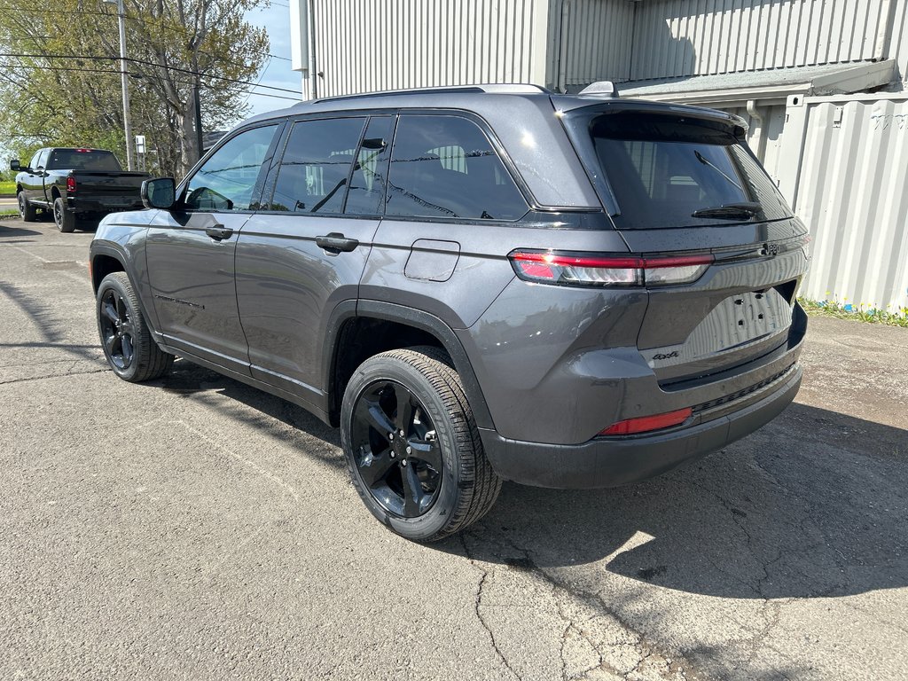 Jeep Grand Cherokee LAREDO ALTITUDE 2025 à Paspébiac, Québec - 7 - w1024h768px