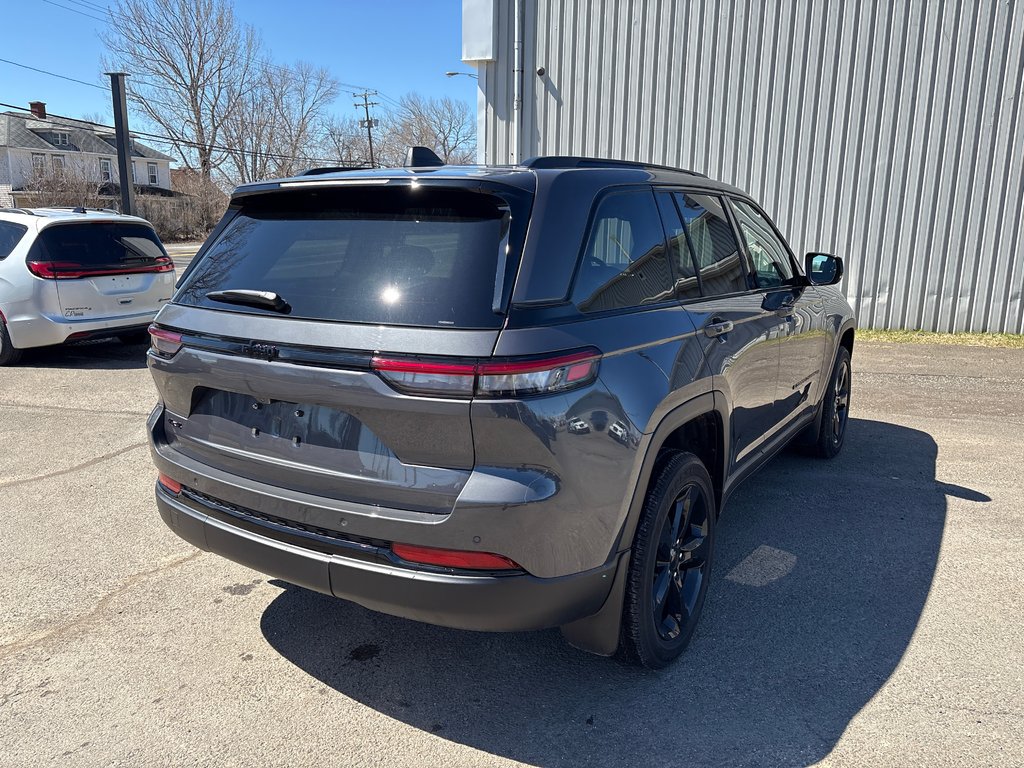 Jeep Grand Cherokee LAREDO ALTITUDE 2025 à Paspébiac, Québec - 5 - w1024h768px