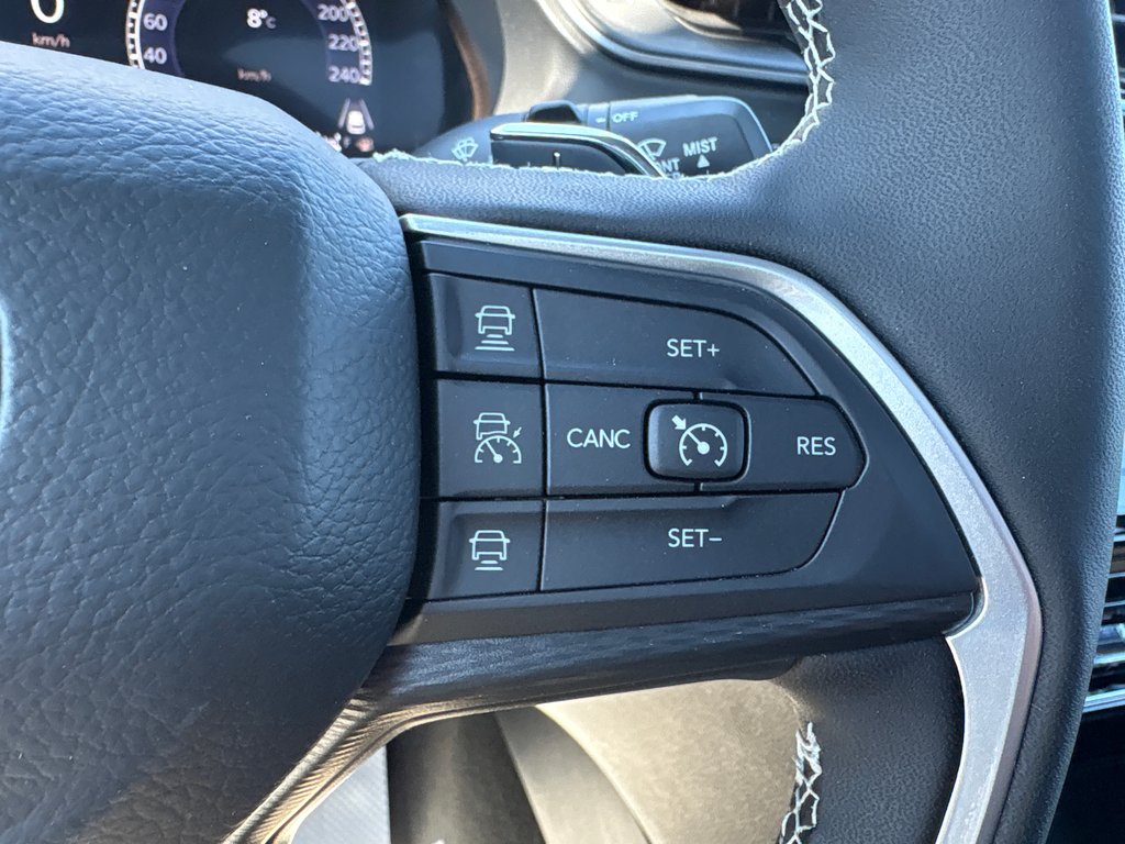 Jeep Grand Cherokee LAREDO ALTITUDE 2025 à Paspébiac, Québec - 17 - w1024h768px