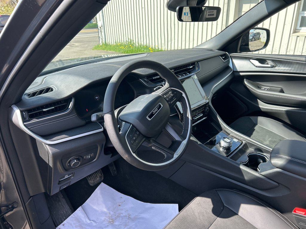 Jeep Grand Cherokee LAREDO ALTITUDE 2025 à Paspébiac, Québec - 23 - w1024h768px