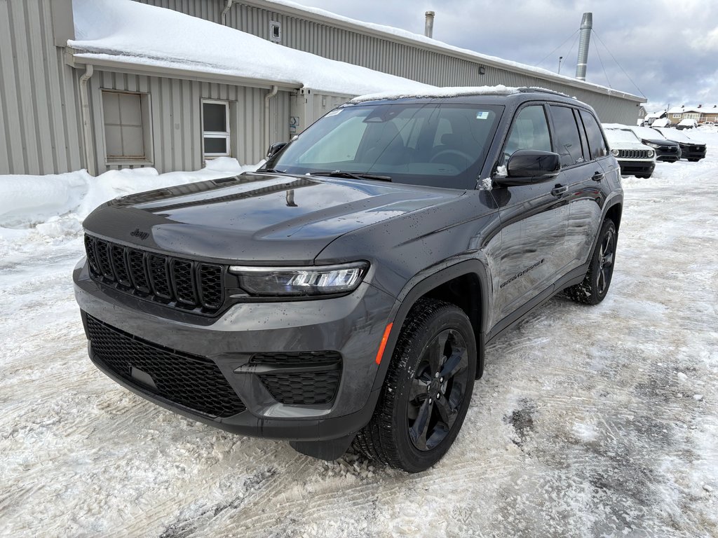 Jeep Grand Cherokee LAREDO ALTITUDE 2025 à Paspébiac, Québec - 1 - w1024h768px