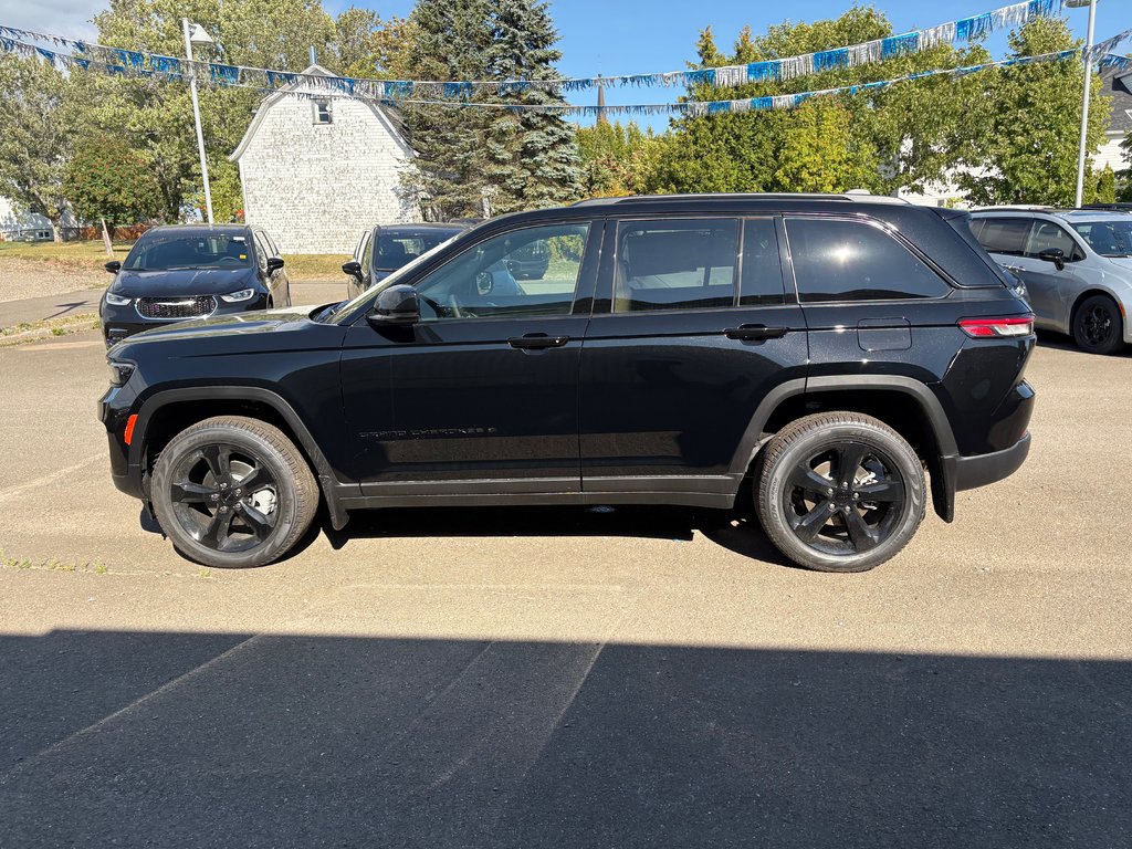 Jeep Grand Cherokee LIMITED 2025 à Paspébiac, Québec - 8 - w1024h768px