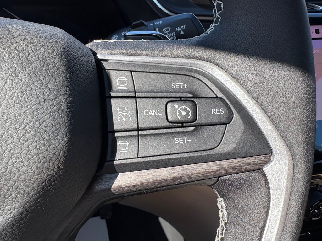 Jeep Grand Cherokee LIMITED 2025 à Paspébiac, Québec - 21 - w1024h768px