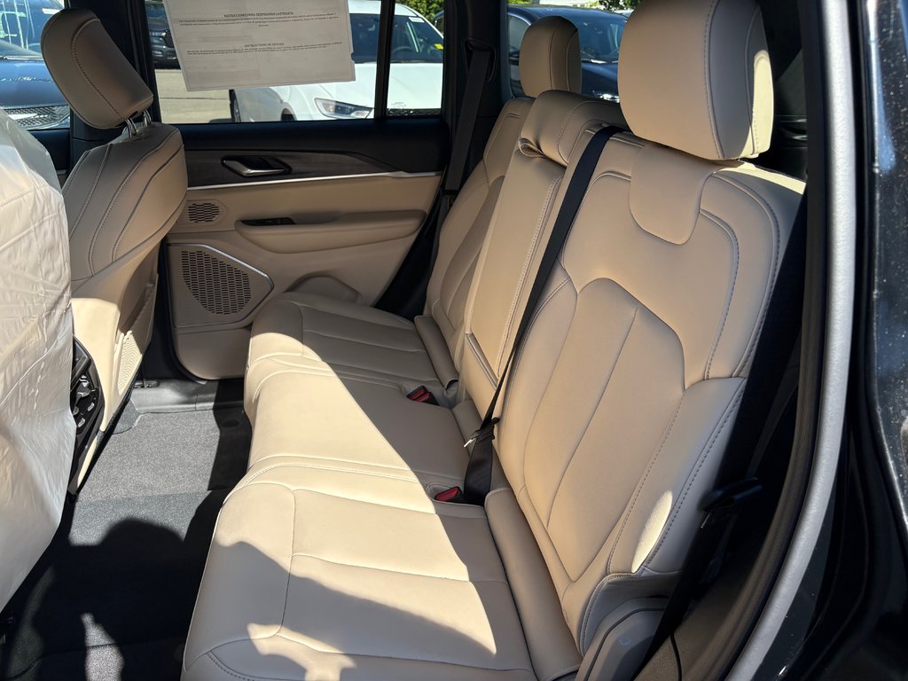 Jeep Grand Cherokee LIMITED 2025 à Paspébiac, Québec - 11 - w1024h768px