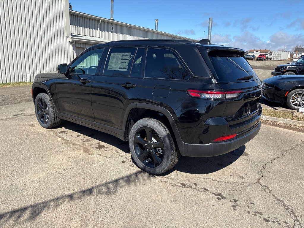 Jeep Grand Cherokee LAREDO ALTITUDE 2025 à Paspébiac, Québec - 7 - w1024h768px