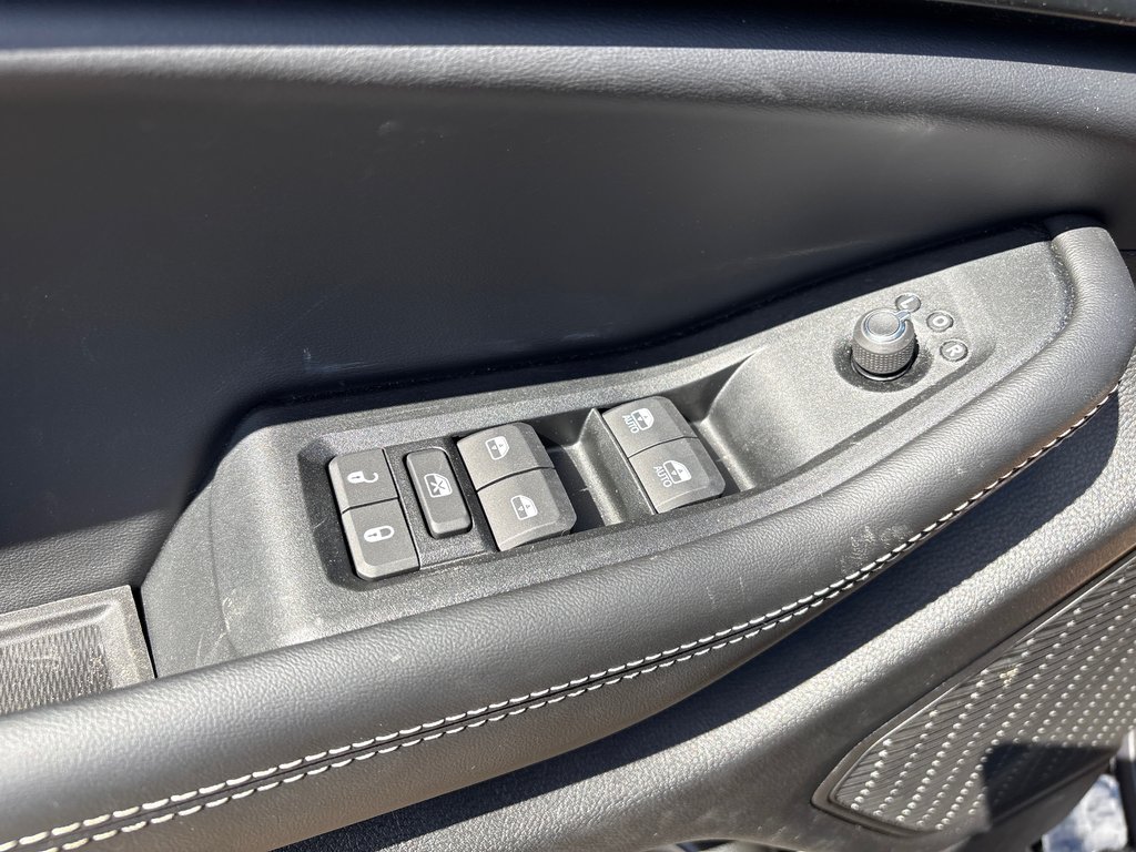 Jeep Grand Cherokee LAREDO ALTITUDE 2025 à Paspébiac, Québec - 13 - w1024h768px