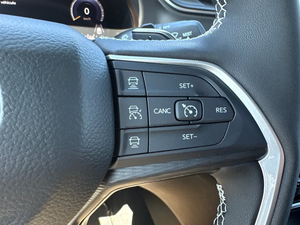 Jeep Grand Cherokee LAREDO ALTITUDE 2025 à Paspébiac, Québec - 16 - w1024h768px