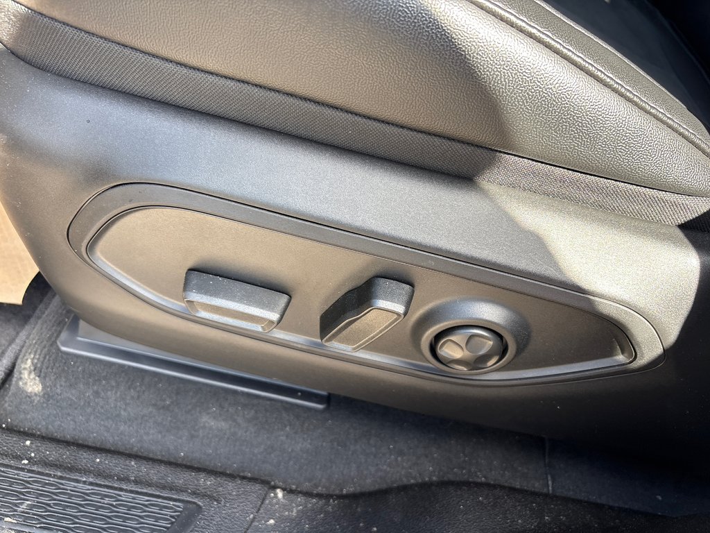 Jeep Grand Cherokee LAREDO ALTITUDE 2025 à Paspébiac, Québec - 12 - w1024h768px