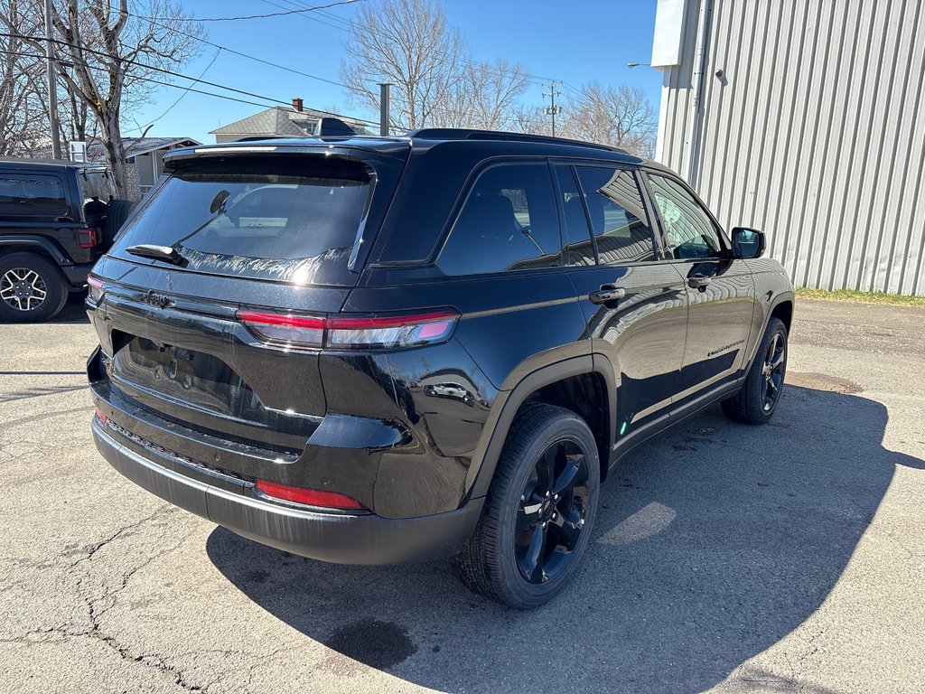 Jeep Grand Cherokee LAREDO ALTITUDE 2025 à Paspébiac, Québec - 5 - w1024h768px