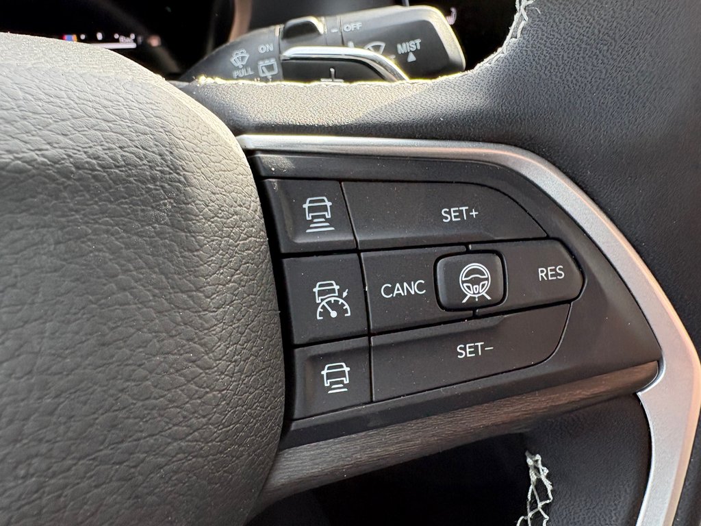 Jeep Grand Cherokee ALTITUDE 2026 à Paspébiac, Québec - 18 - w1024h768px