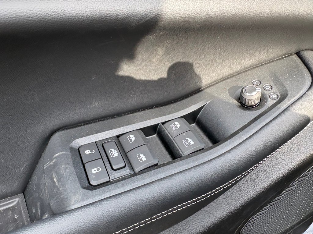 Jeep Grand Cherokee ALTITUDE 2026 à Paspébiac, Québec - 14 - w1024h768px