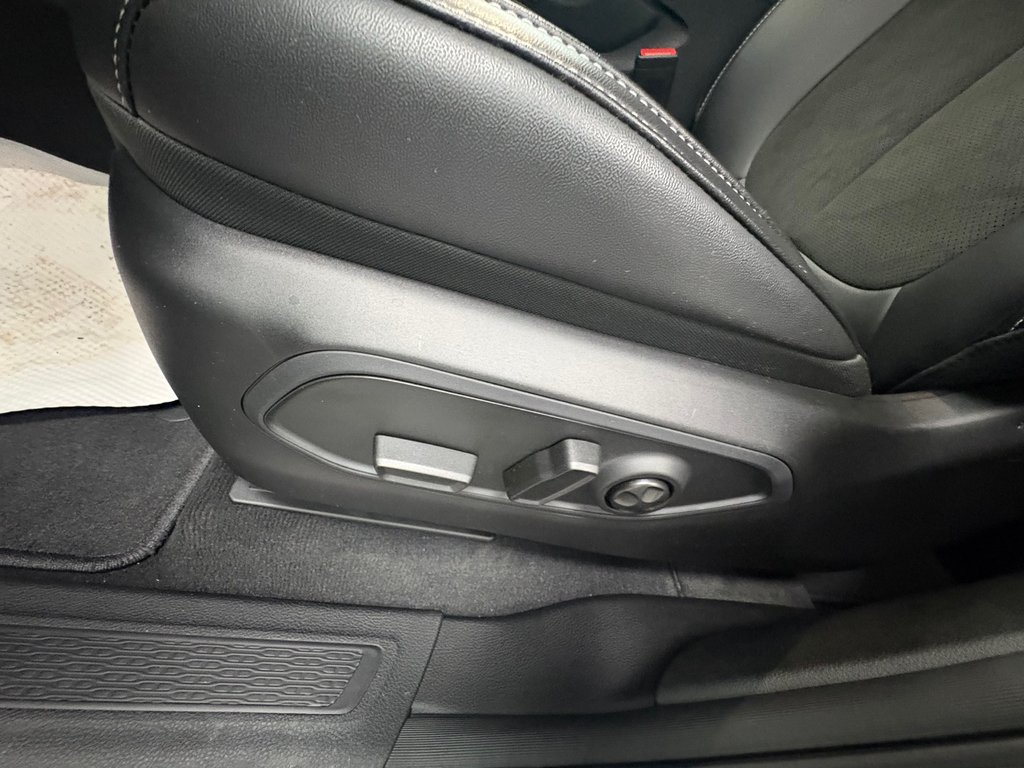 2026 Jeep Grand Cherokee ALTITUDE in Paspébiac, Quebec - 14 - w1024h768px