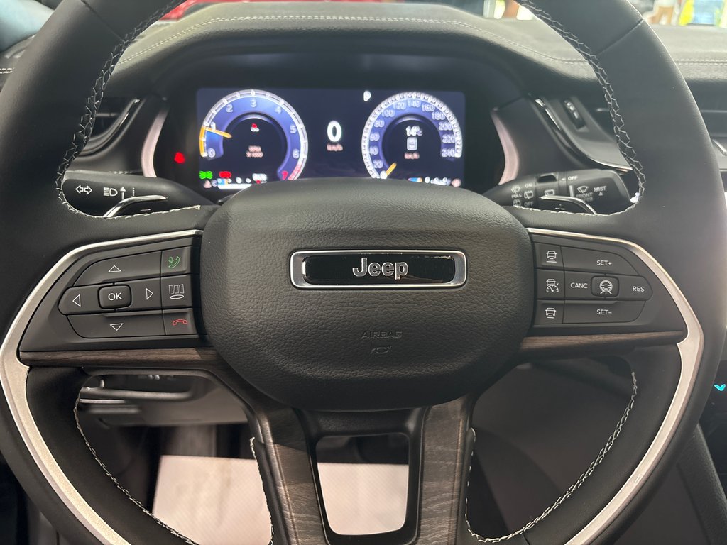 2026 Jeep Grand Cherokee ALTITUDE in Paspébiac, Quebec - 17 - w1024h768px