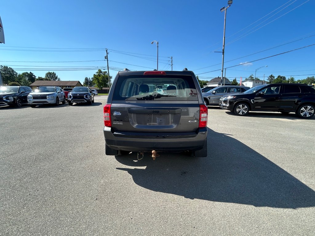 2015  Patriot Altitude in Paspébiac, Quebec - 4 - w1024h768px