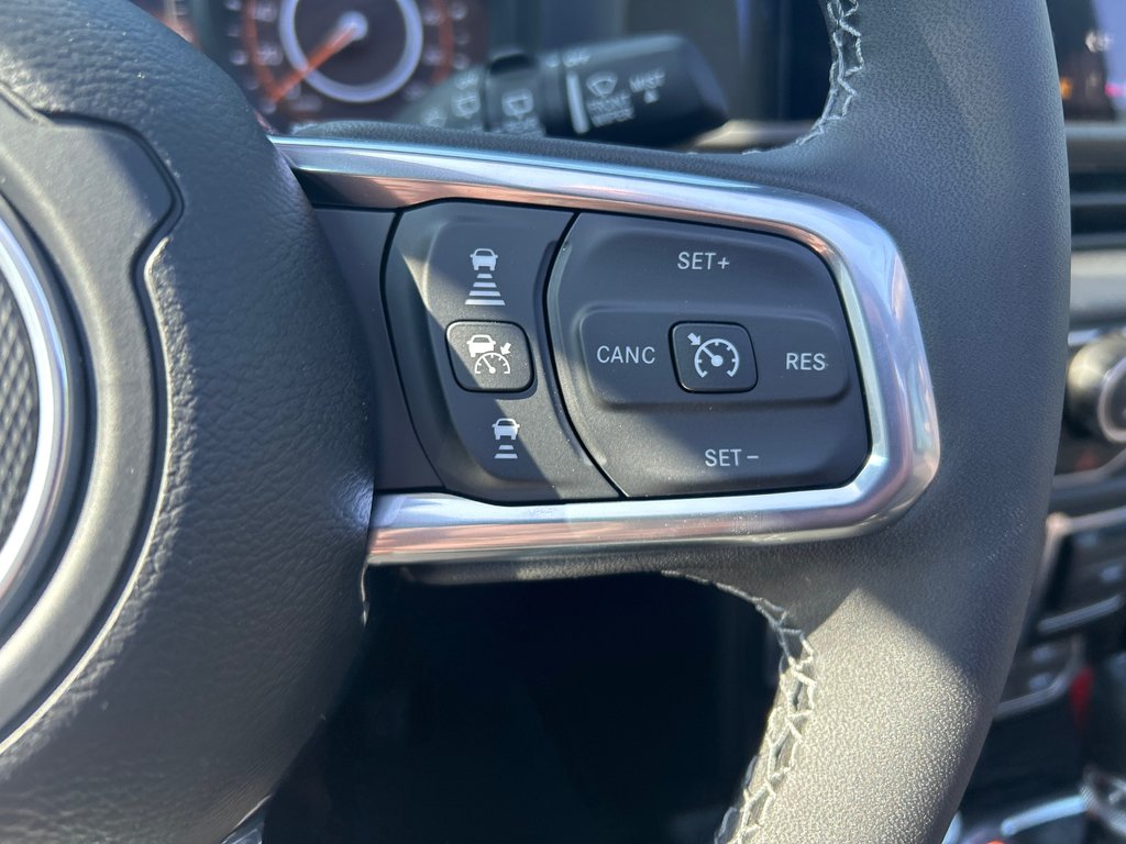 Jeep WRANGLER 4-Door SAHARA 2025 à Paspébiac, Québec - 20 - w1024h768px