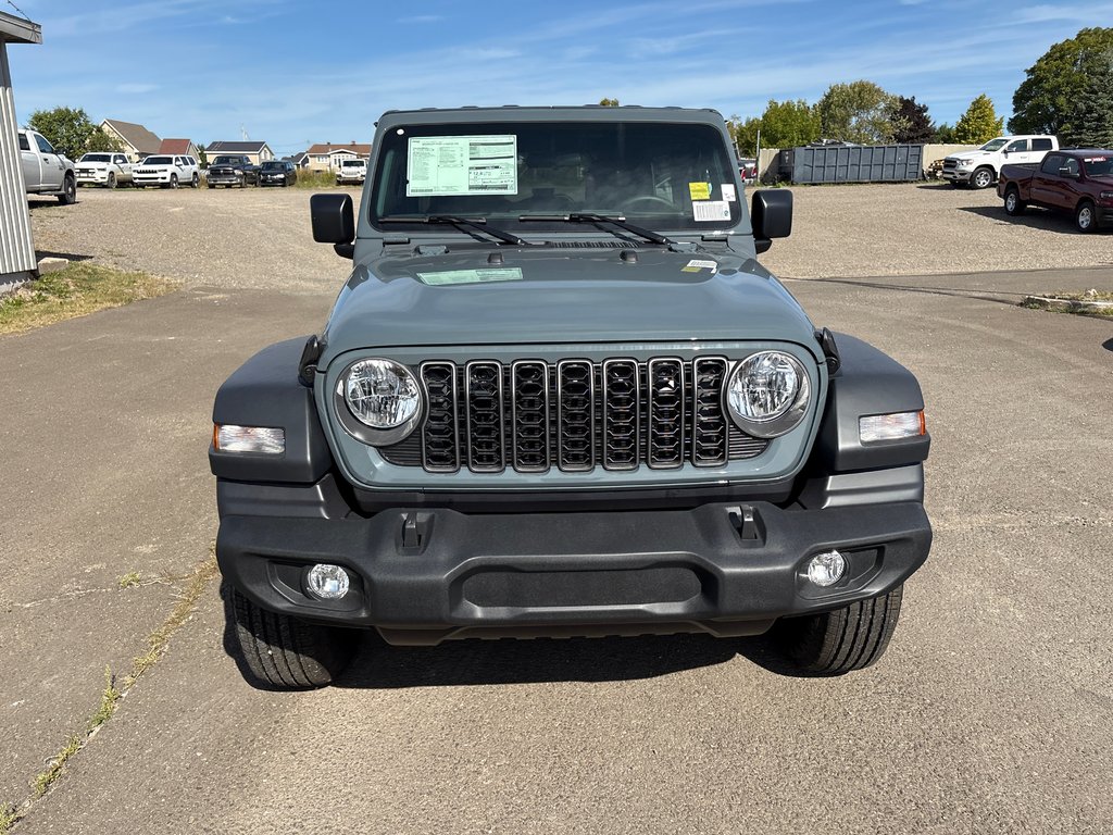 2025 Jeep WRANGLER 4-Door SPORT in Paspébiac, Quebec - 2 - w1024h768px