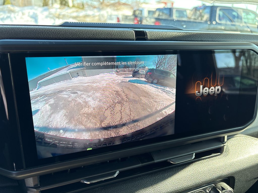 Jeep Wrangler 4-Door WILLYS 2026 à Paspébiac, Québec - 22 - w1024h768px