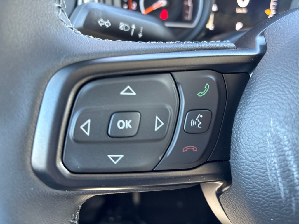 Jeep Wrangler 4-Door WILLYS 2026 à Paspébiac, Québec - 17 - w1024h768px