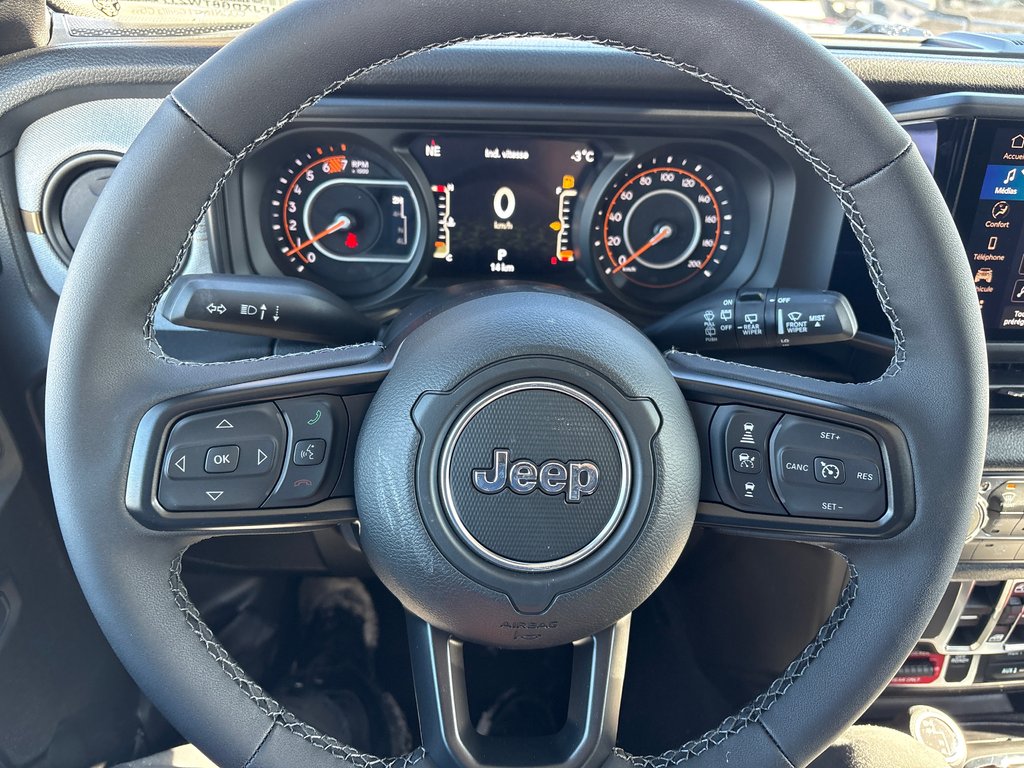 Jeep Wrangler 4-Door WILLYS 2026 à Paspébiac, Québec - 15 - w1024h768px