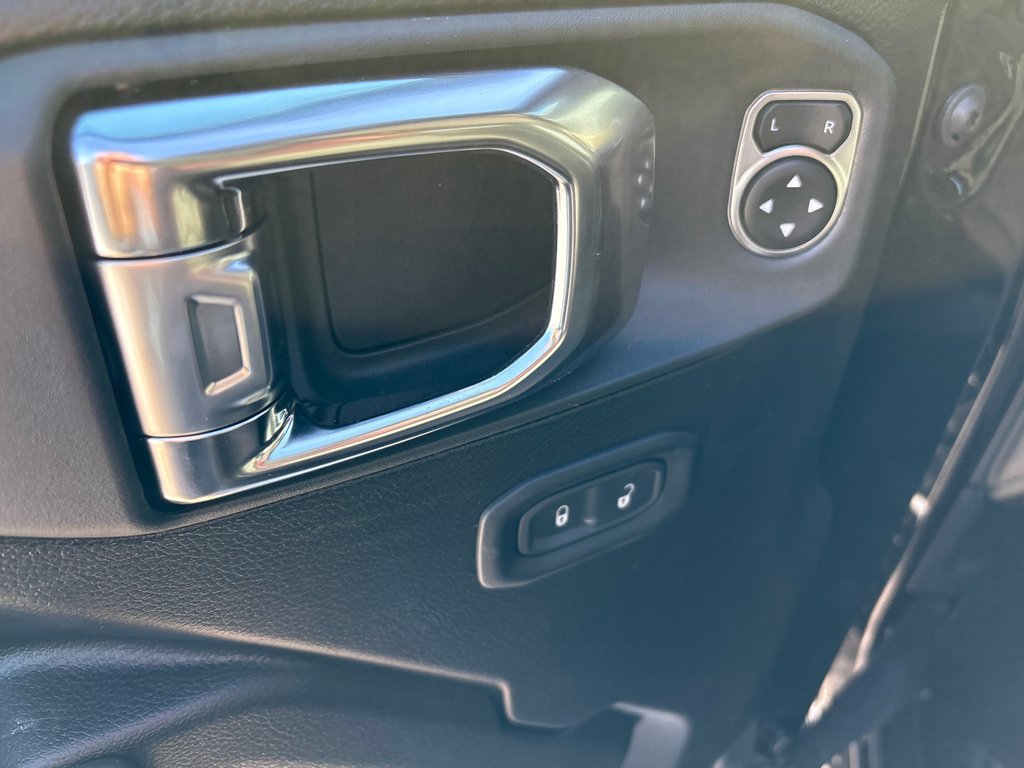 Jeep Wrangler 4-Door WILLYS 2026 à Paspébiac, Québec - 12 - w1024h768px