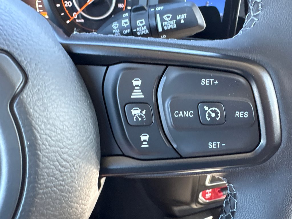 Jeep Wrangler 4-Door WILLYS 2026 à Paspébiac, Québec - 16 - w1024h768px