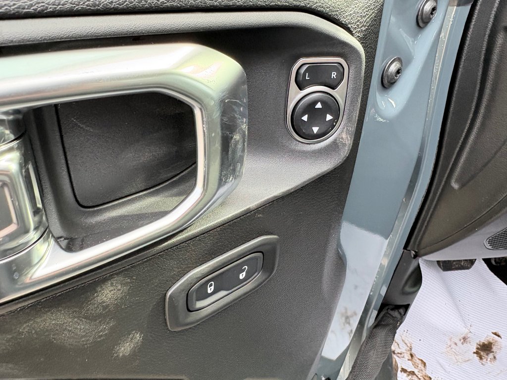 Jeep Wrangler 4-Door WILLYS 2026 à Paspébiac, Québec - 11 - w1024h768px