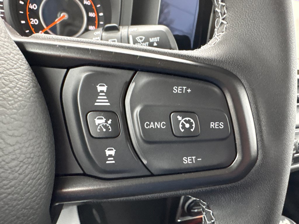 2026 Jeep Wrangler 4-Door WILLYS in Paspébiac, Quebec - 19 - w1024h768px