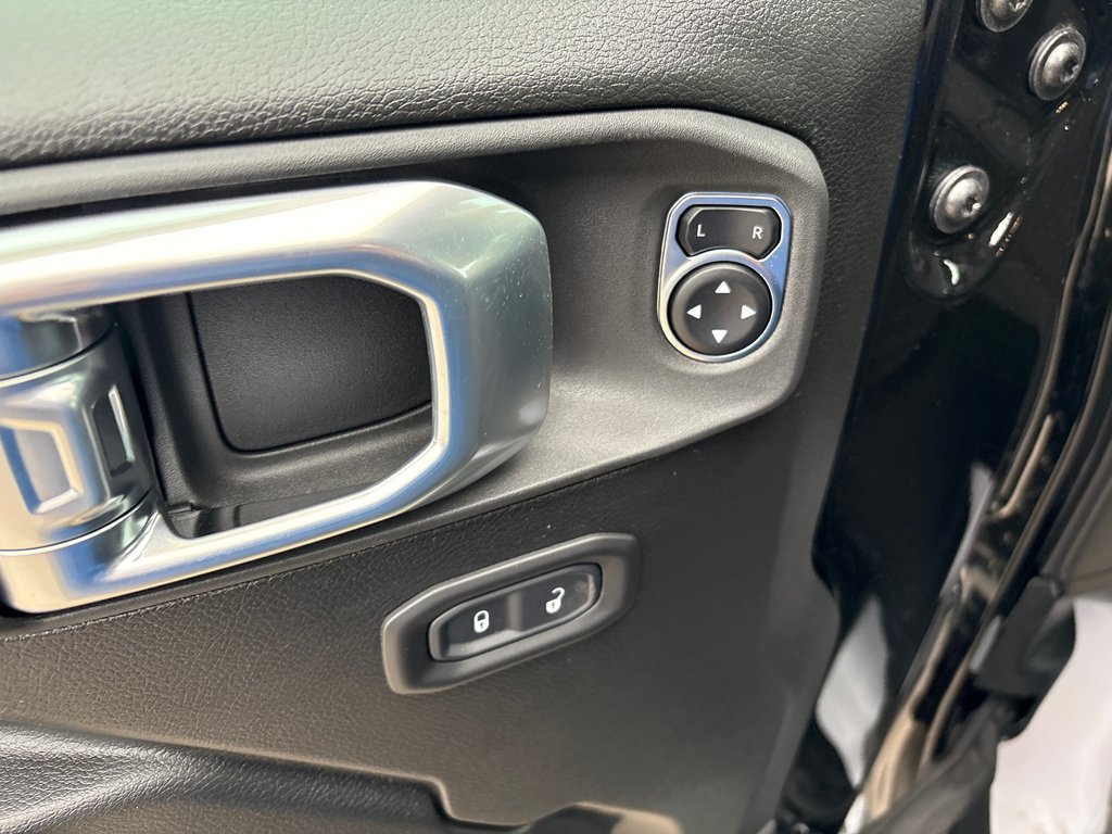 2026 Jeep Wrangler 4-Door WILLYS in Paspébiac, Quebec - 14 - w1024h768px
