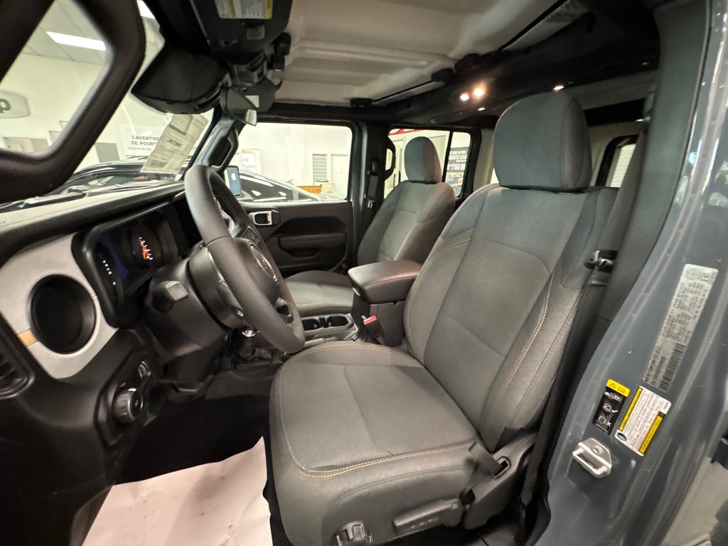 Jeep Wrangler 4-Door WILLYS 2026 à Paspébiac, Québec - 13 - w1024h768px