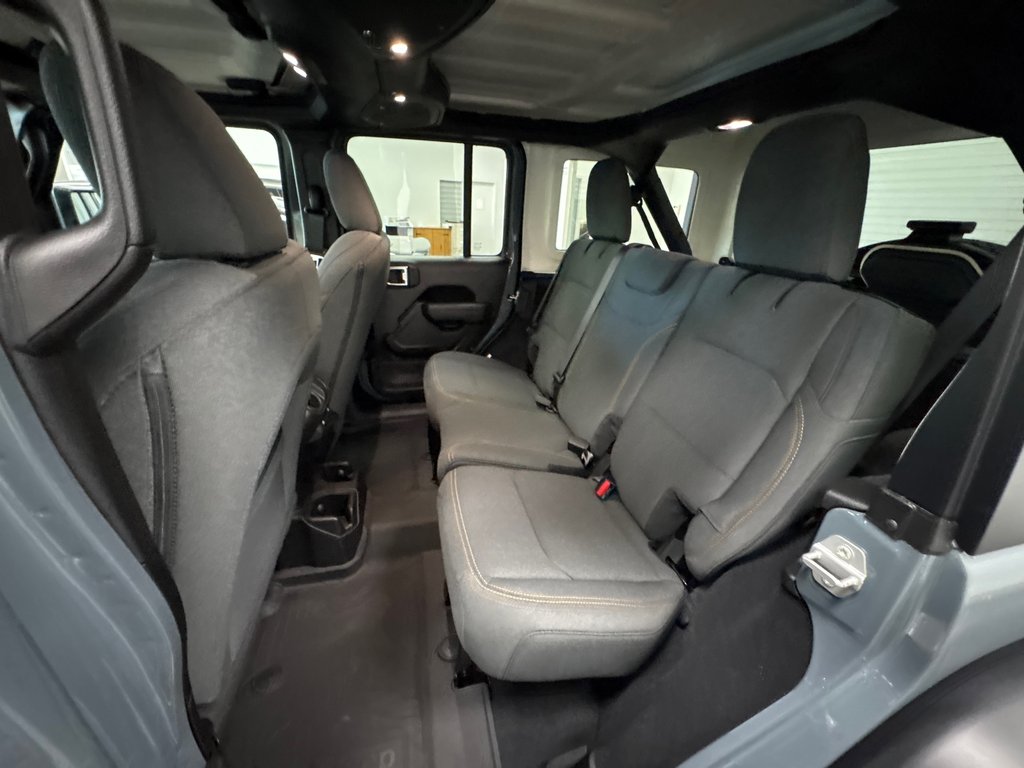 Jeep Wrangler 4-Door WILLYS 2026 à Paspébiac, Québec - 11 - w1024h768px