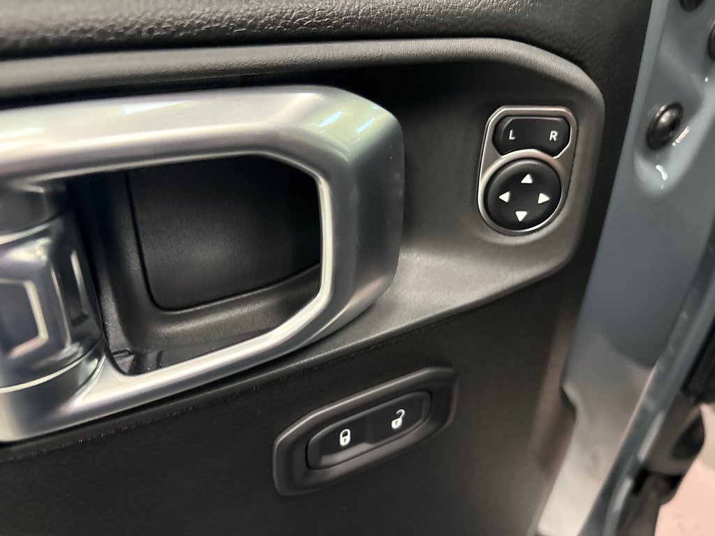 Jeep Wrangler 4-Door WILLYS 2026 à Paspébiac, Québec - 24 - w1024h768px