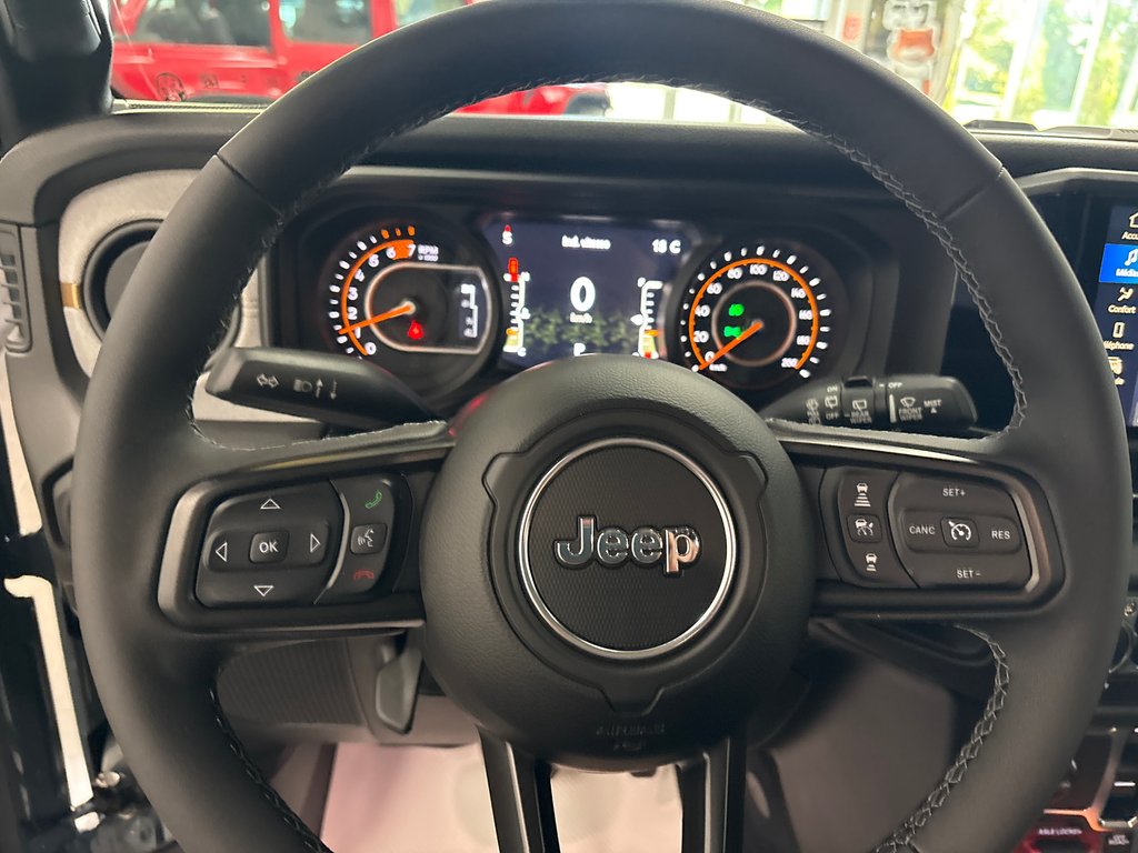Jeep Wrangler 4-Door WILLYS 2026 à Paspébiac, Québec - 17 - w1024h768px