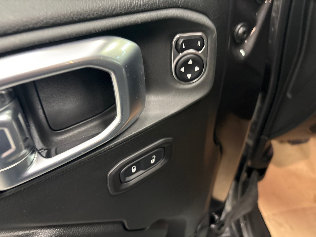 Jeep Wrangler 4-Door WILLYS 2026 à Paspébiac, Québec - 13 - w1024h768px