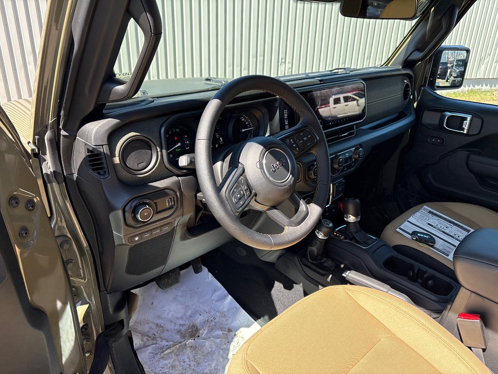 Jeep Wrangler 4XE WILLYS 41 2025 à Paspébiac, Québec - 10 - w1024h768px