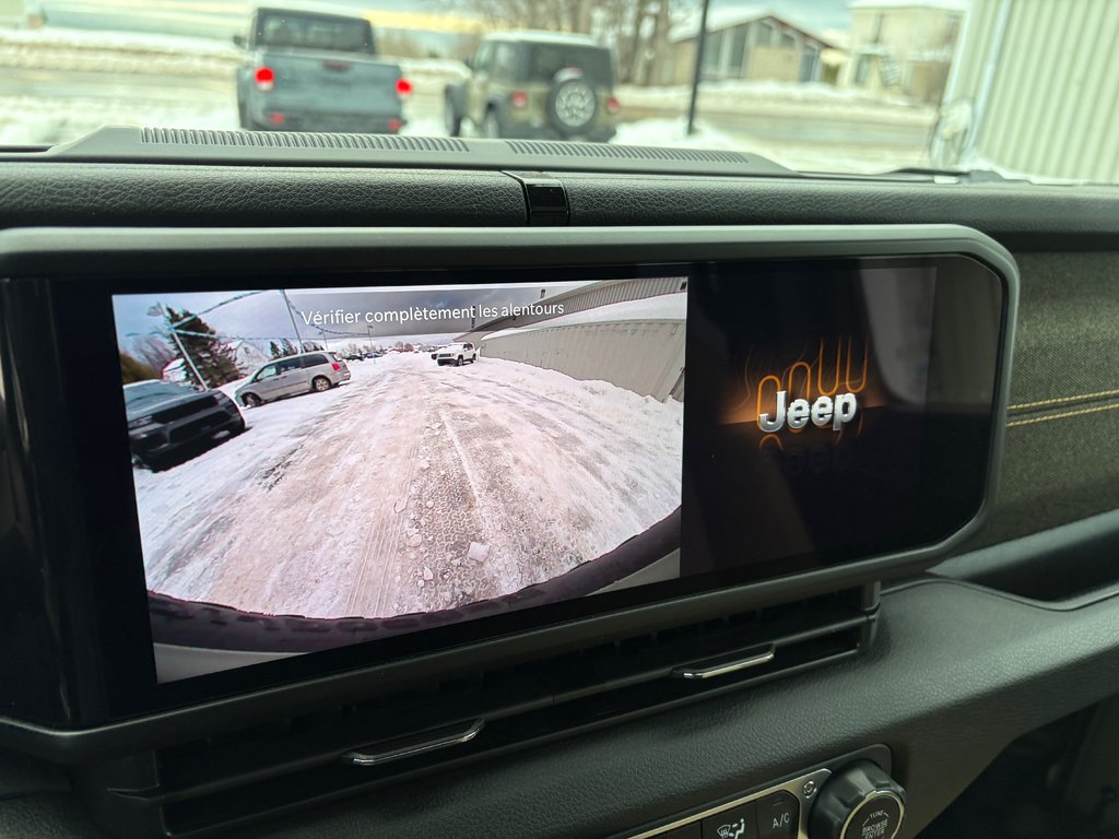 2025 Jeep Wrangler 4XE WILLYS 41 in Paspébiac, Quebec - 20 - w1024h768px