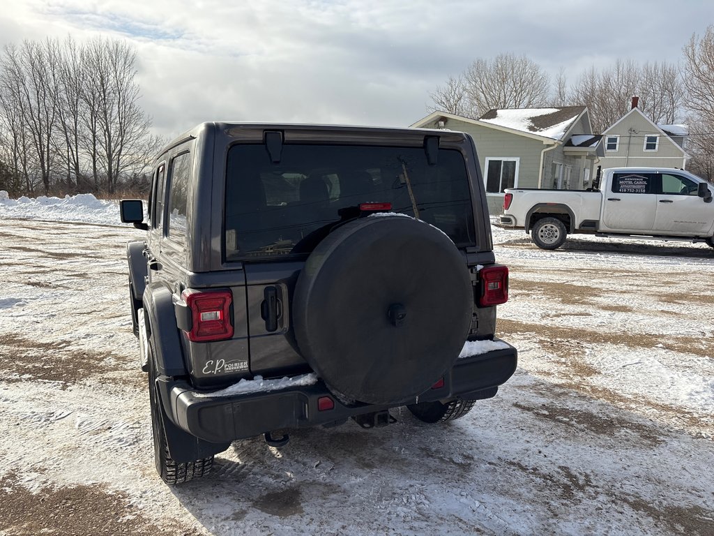 Jeep Wrangler Unlimited Sahara Altitude 2020 à Paspébiac, Québec - 6 - w1024h768px