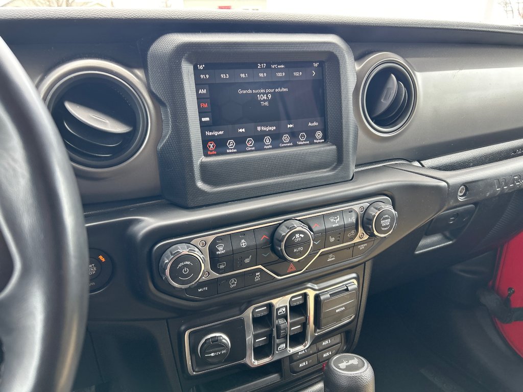Jeep Wrangler Unlimited Willys 2022 à Paspébiac, Québec - 10 - w1024h768px