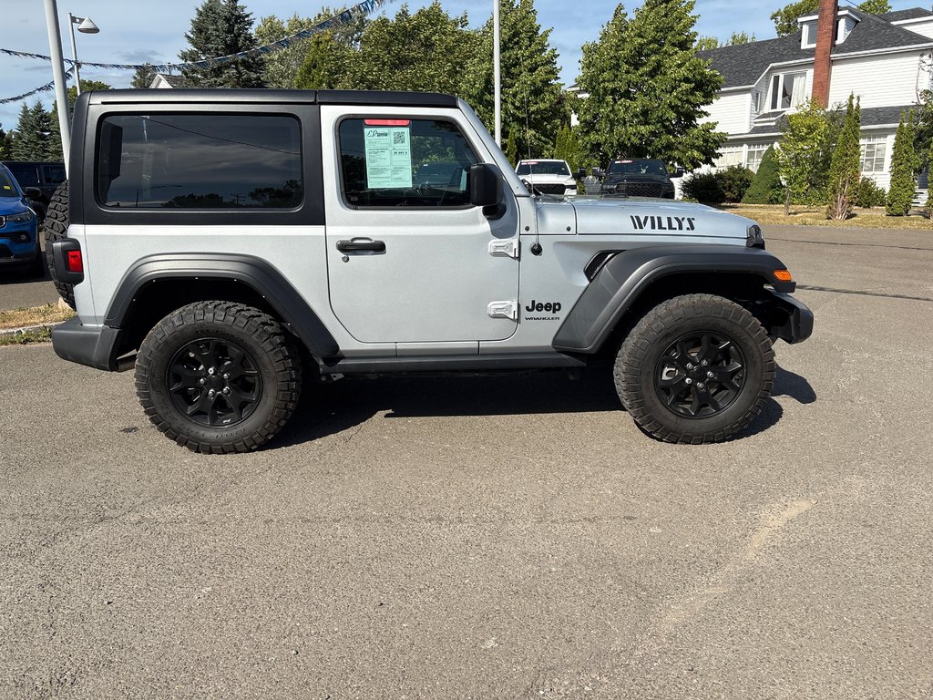 Jeep Wrangler Willys Sport 2022 à Chandler, Québec - 4 - w1024h768px