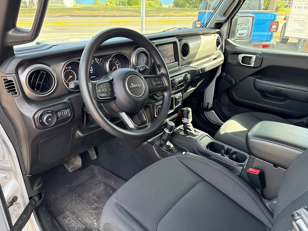 Jeep Wrangler Willys Sport 2022 à Chandler, Québec - 7 - w1024h768px