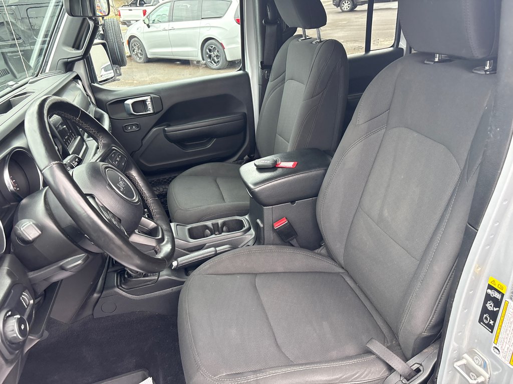 2023 Jeep Wrangler Willys in Paspébiac, Quebec - 11 - w1024h768px
