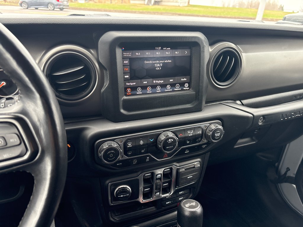 2023 Jeep Wrangler Willys in Paspébiac, Quebec - 14 - w1024h768px