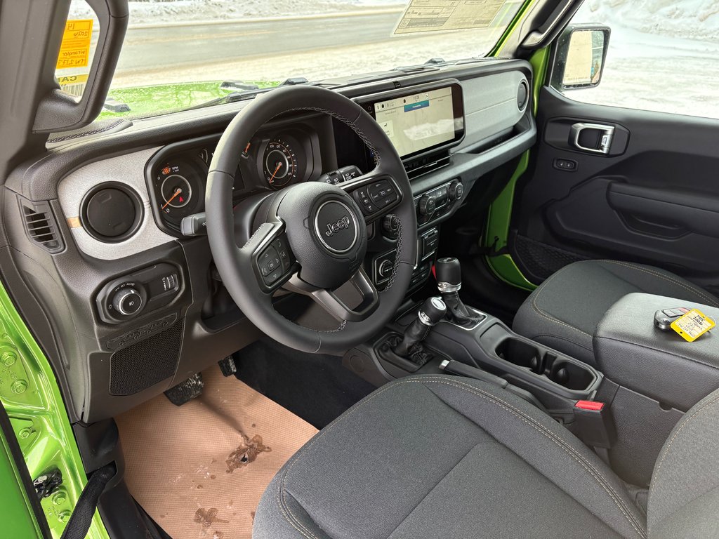 Jeep Wrangler SPORT S 2026 à Paspébiac, Québec - 9 - w1024h768px
